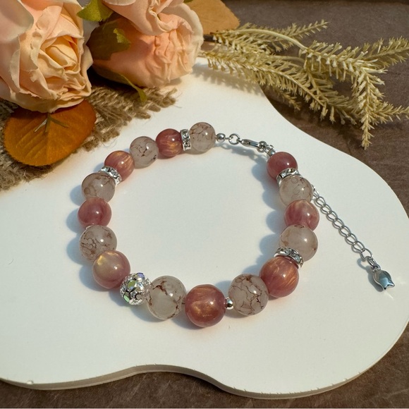 Earthy Pink Simmer Beaded Bracelet - Picture 4 of 5